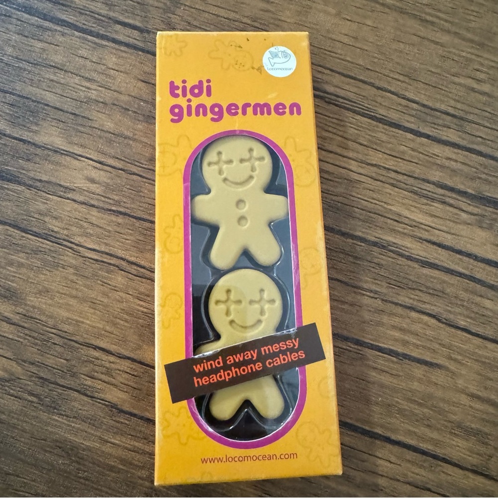 Earphones wrap